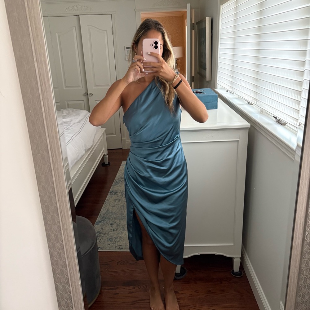 Elliatt Teal Asymmetrical Dress